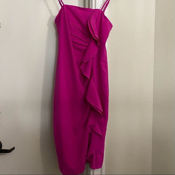 LAST DAY ON POSHMARK PRICE DROP
NWT cocktail dress in pink size small - Picture 3 of 4